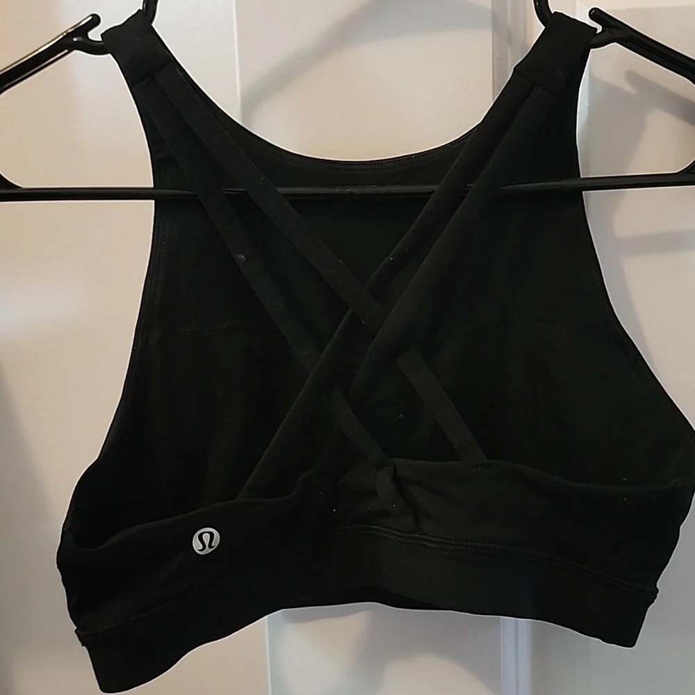 Lululemon Black Racerback Sports Bra - Picture 2 of 3